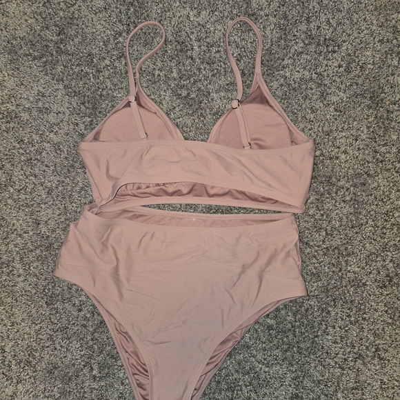 Pink Bikini Set - Picture 2 of 3